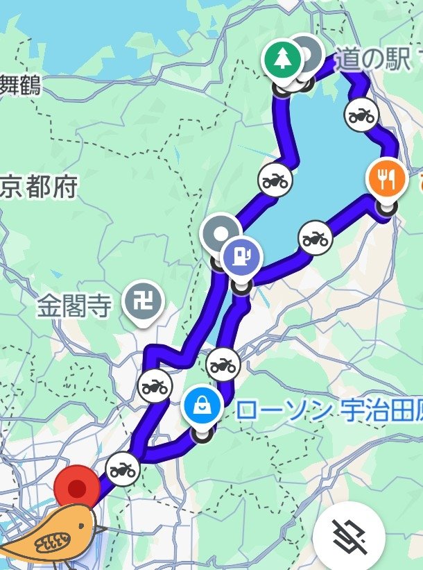 beginner_anisei's tweet photo. 今日はビワイチしてきた～🥰
あのベンチに行ったけど、車いっぱい止まってたので、近くには行かずに道路から撮った🤣
人気すぎるw　ただのベンチなのに←

メタセコイヤ並木は、車少なかった気がする～✨
ハーレーはいっぱい居たけど😗

帰りによった道の駅でスタンド出し忘れて倒れかけた😱（無事） https://t.co/F3CIBV7DYH