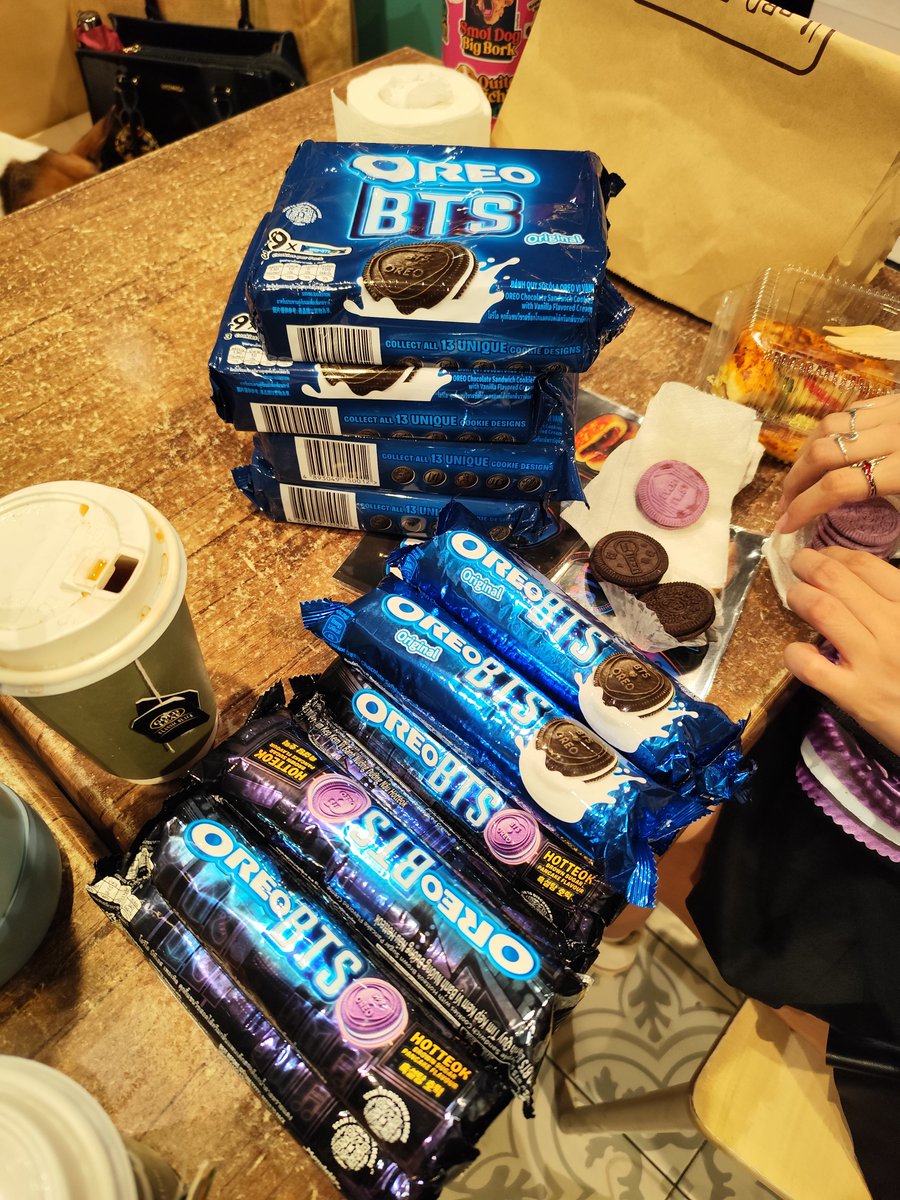 avin⁷ will be seeing BTS !!! 🙏💜✨ tweet media