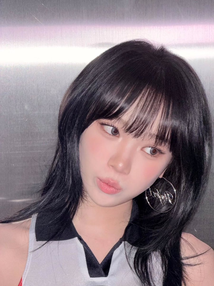 chaewoun's tweet photo. just  a  girl  collecting  tiny  moments  the  same  way  she  collects  favorite  songs.  nothing  dramatic,  nothing  extraordinary,  just  another  frame  i’ll  probably  find  beautiful  months  from  now https://t.co/JB0wQtIw0z