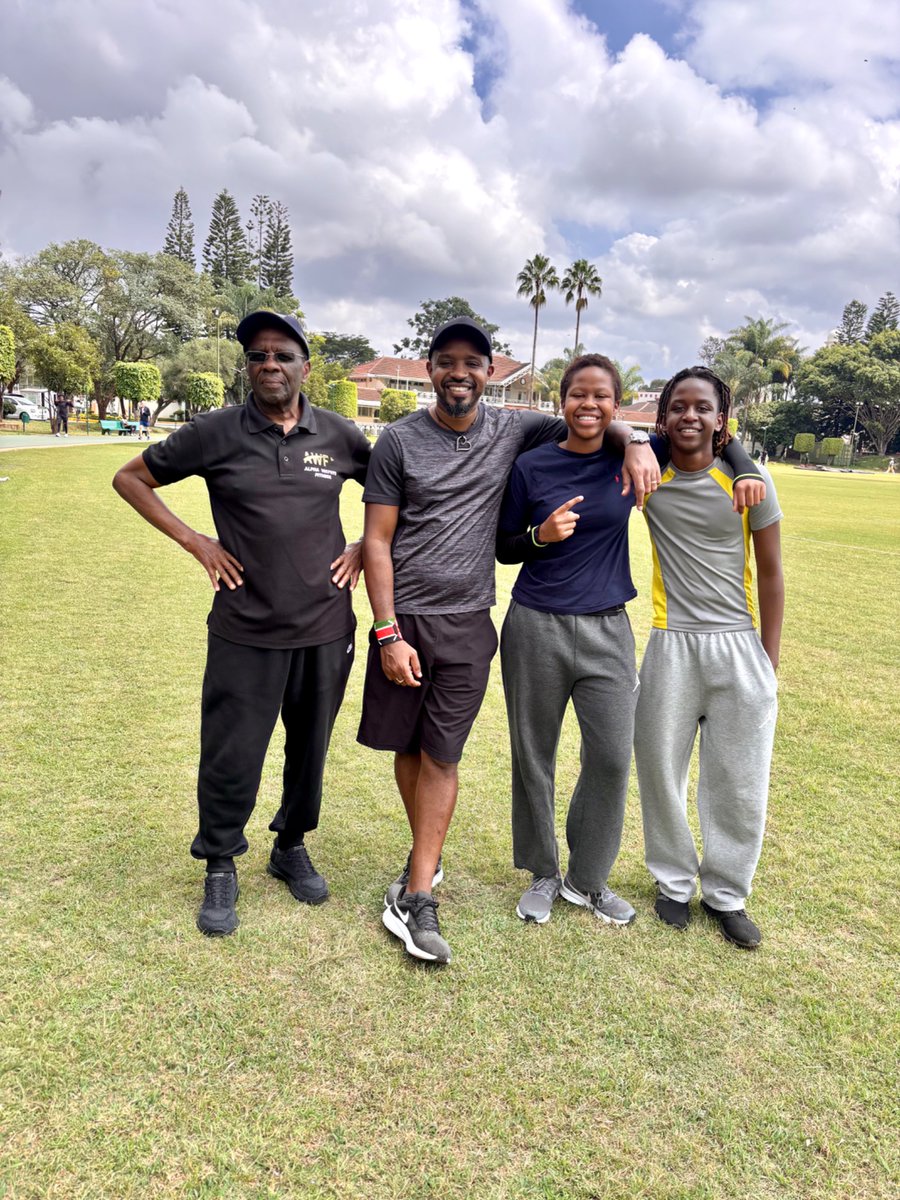 bonifacemwangi's tweet photo. "Walk like you have 3000 ancestors walking behind you." Congo Proverb 

Morning walk with the OG, Dr. @WMutunga, who turns 79 on Tuesday. Conversations with this great man make me a better man. And my children get to hear stories of the liberation struggle from a dissident. https://t.co/AOpRYzAhRL