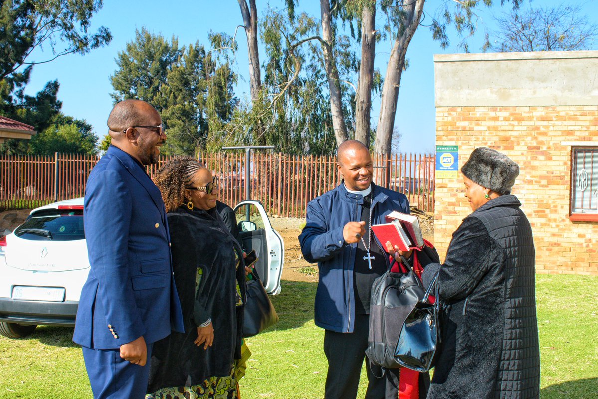 DrGwenR's tweet photo. This morning, we are at a church service at the African Methodist Episcopal (AME) Church IH Bonner Chapel in Soweto.
#ANCInChurch
#RegisterToVoteANC
#LGE2026 https://t.co/Z7AcGJmALr
