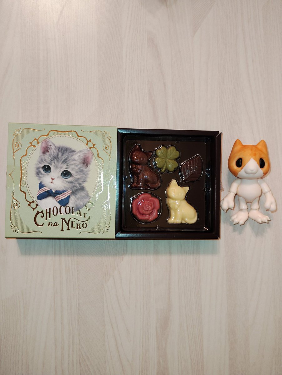 kanaria0219's tweet photo. モロゾフのチョコレート
可愛いパッケージに魅了されてたのが発掘されました。　　
＃モンスターファクトリー https://t.co/Fbjg3STvKL