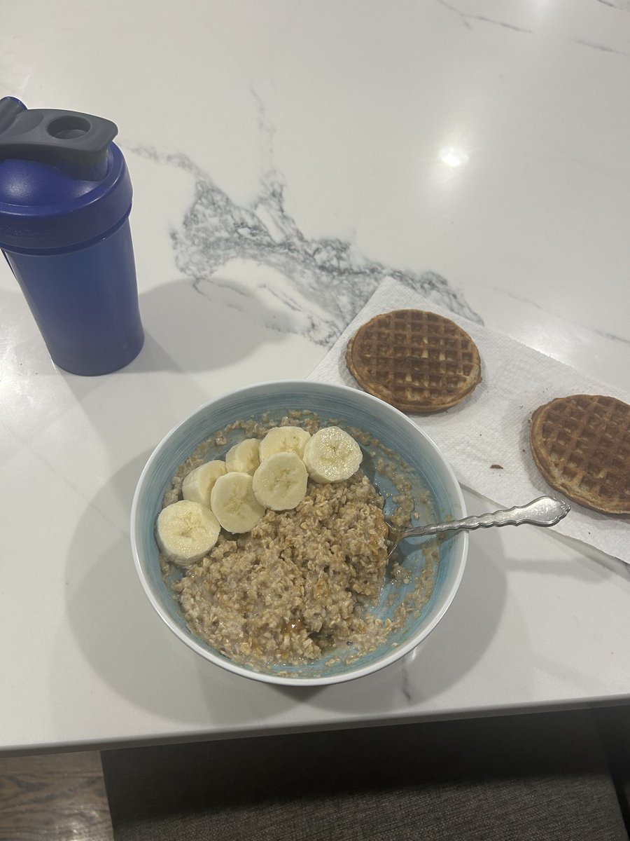 MannorSam32560's tweet photo. Got a great workout in and breakfast before heading to mass! @CoachHoleton @Ty_Washburn7477 @CoachPhilipGuel @Coach_Mingo @CoachDrewBurton https://t.co/GtpoQ031fd