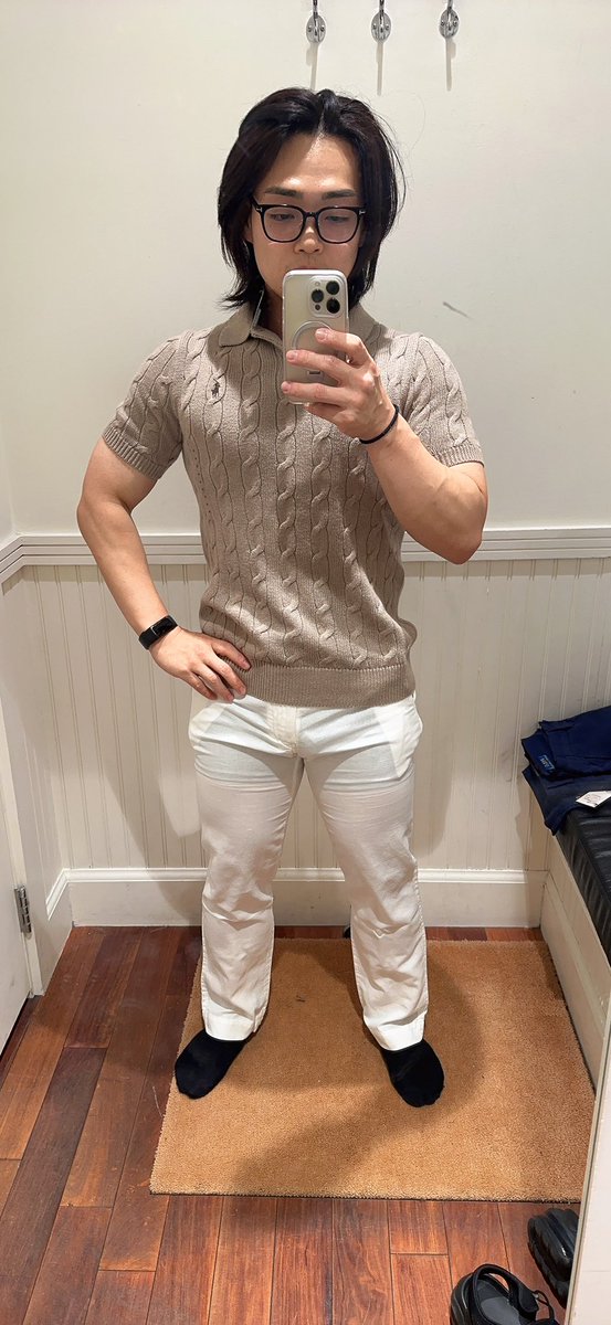 nugumen's tweet photo. ユニクロのワッフルT卒業かもしれん。

上はめっちゃいいのに、
パンツ透けるし、
足パッツパツなんだけどwww https://t.co/42eFoyf1Dm
