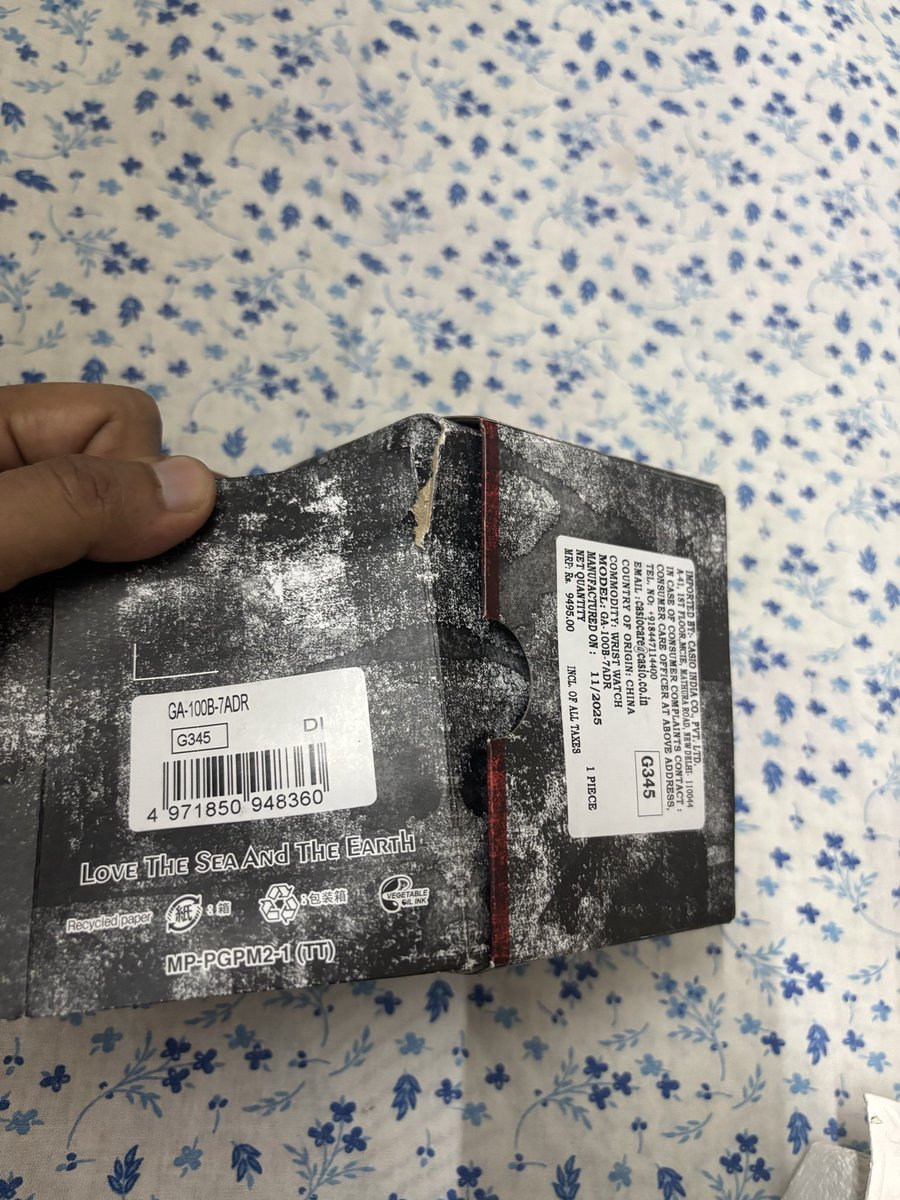 ShamboMondal's tweet photo. This is my 
Order number 406-3093377-7985913
Wrong product sent with damage box now refused to pay my refund @amazonIN @NCH_1915 https://t.co/7P2nnxND2W