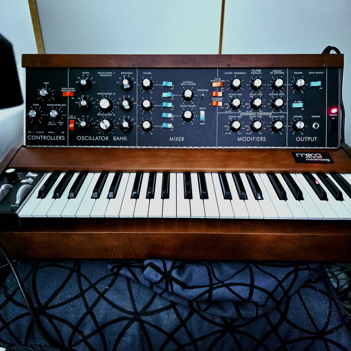 BartvanZon's tweet photo. Latest addition to my setup. https://t.co/jp9c4qzsmf