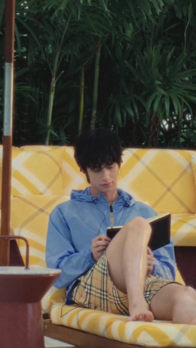 TharineePooH's tweet photo. ชั้นกำลังจะตายด้วยความน่ารัก🫠

🔗 https://t.co/OQ5rtWZmbF

IG : burberry
BRIGHT BURBERRY SUMMER
#BurberrySummerBKKxBRIGHT
#BurberrySummerBKK
#BurberryxBRIGHT
#burberry @Burberry
#bbrightvc @bbrightvc https://t.co/RFjFTaGCMP