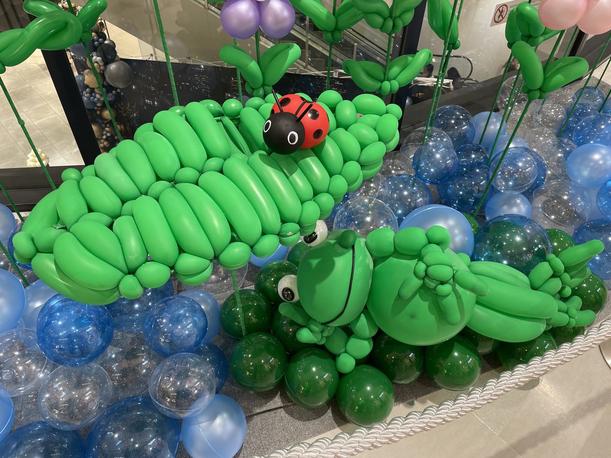katakata_th39's tweet photo. イオンでバルーンアートフェスやってた🎈おおきなてんむすと6月のいきもの かわいい〜！！！･:*+.\(( °ω° ))/.:+
#jbfes https://t.co/RTNLFqRrqi