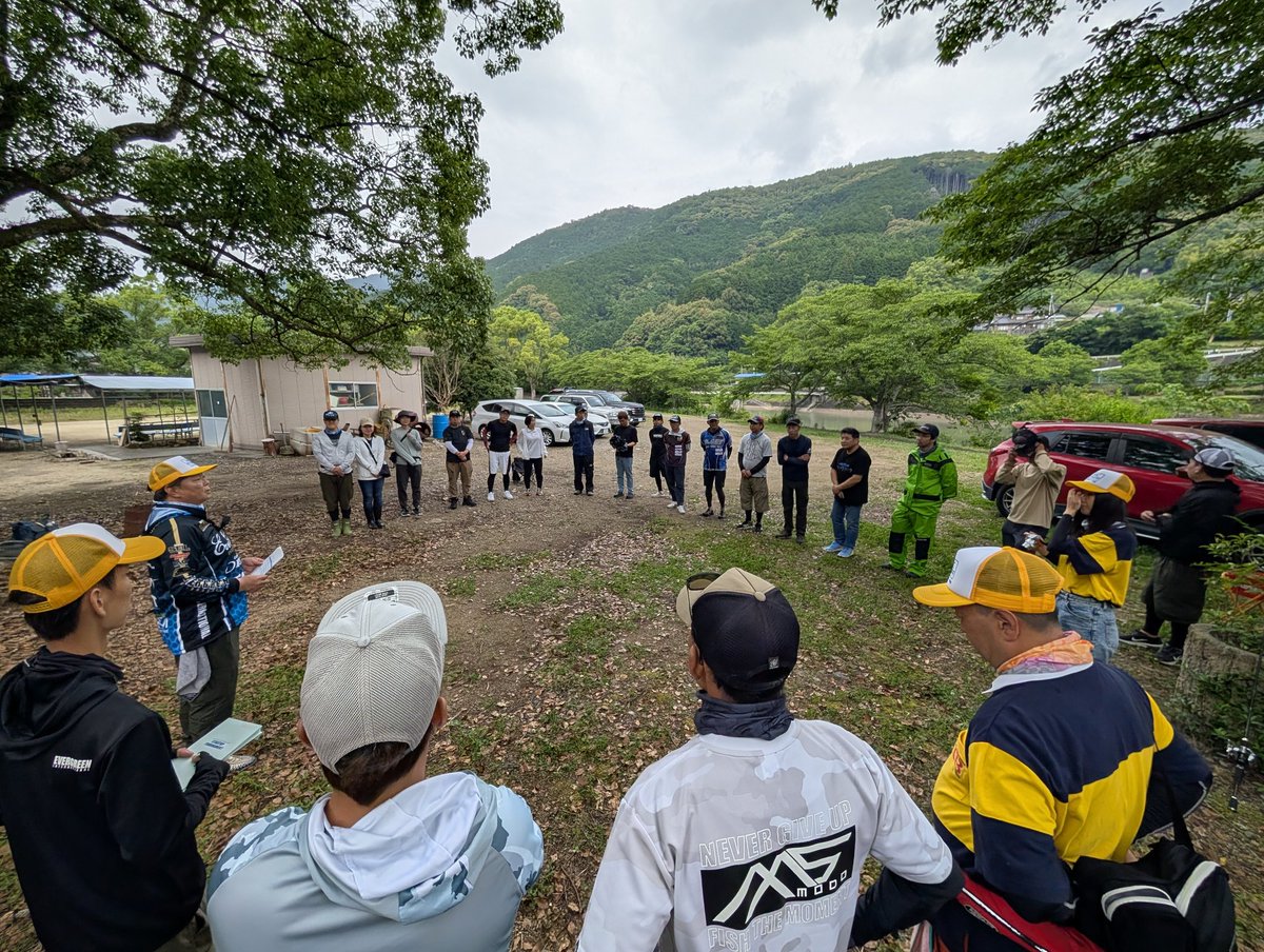 tmfishing320's tweet photo. STARTUP TOURNAMENT 野村ダムにて優勝‼️
今大会は生分解性ルアーのみを用い、オカッパリ・ボート合同で行われました👍
ポークを使ったI字にてキャッチしたキッカーフィッシュが最大魚となりました😁
普段使わないルアーは新鮮で勉強になりました。
参加された皆様お疲れ様でした！ https://t.co/d4fyVGGVh2