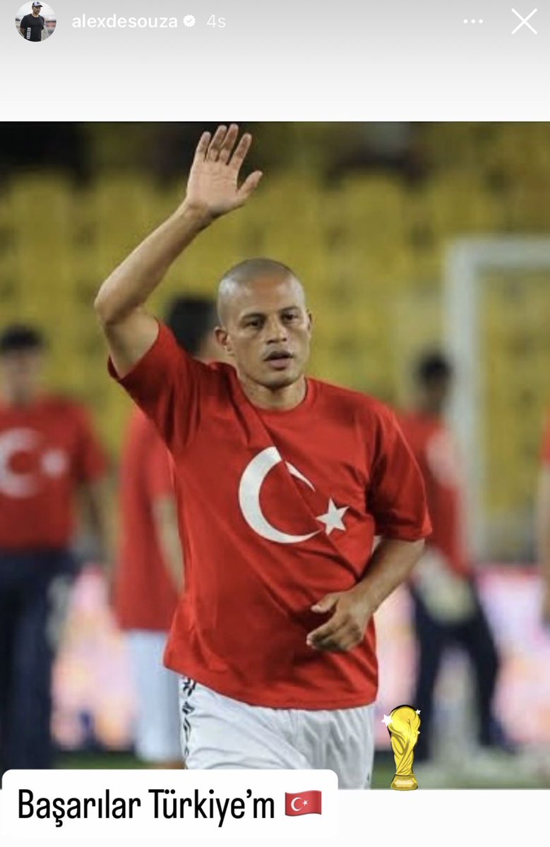 anilsemaa's tweet photo. Teşekkürler kaptan seviliyorsun 🇹🇷🇧🇷 @Alex10 https://t.co/DQoH0Zc1Cl