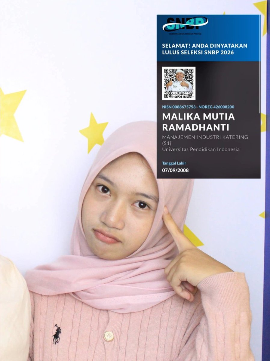 blauUusea's tweet photo. me and my besfren kandung😏 sd, sma, upi wkwkkwk https://t.co/EucX7HFlAm