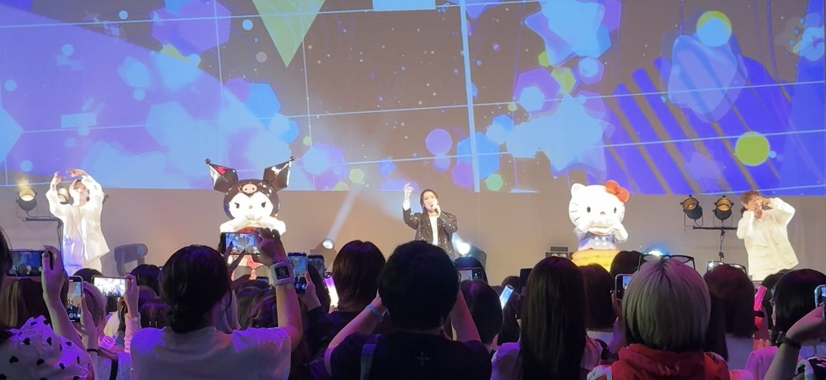 sky_uno_ss's tweet photo. 末まじでひっさびさ🫶
WH時代の多めのセトリで最高❤️‍🔥！！
ピューロも初めてだけど楽しかったし
テーマパーク久々にきたあ😂
また、WHみたいなライブ行きたいなあ💭
ぷりんとのやり取りまじで大好きすぎたあ🤣 https://t.co/GtmNT03qh8