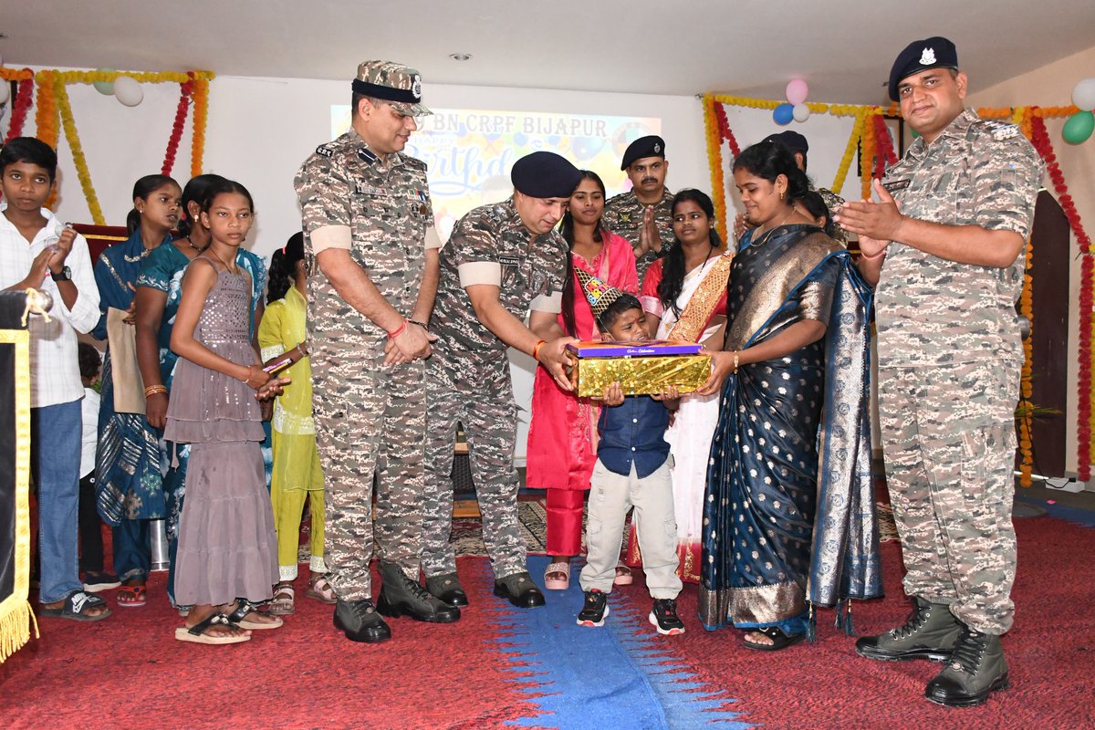 GCRAIPUR's tweet photo. #WeCare
#GCRaipur, with #229BnCRPF, celebrated the 6th birthday of Master Prem Mandavi, son of Shaheed CT/GD Saviya Mandavi, at 229 Bn HQ, Bijapur. Shri Brajesh Kumar Singh, CO &amp; personnel joined the family in extending blessings and best wishes. https://t.co/wTKcnRYmhA