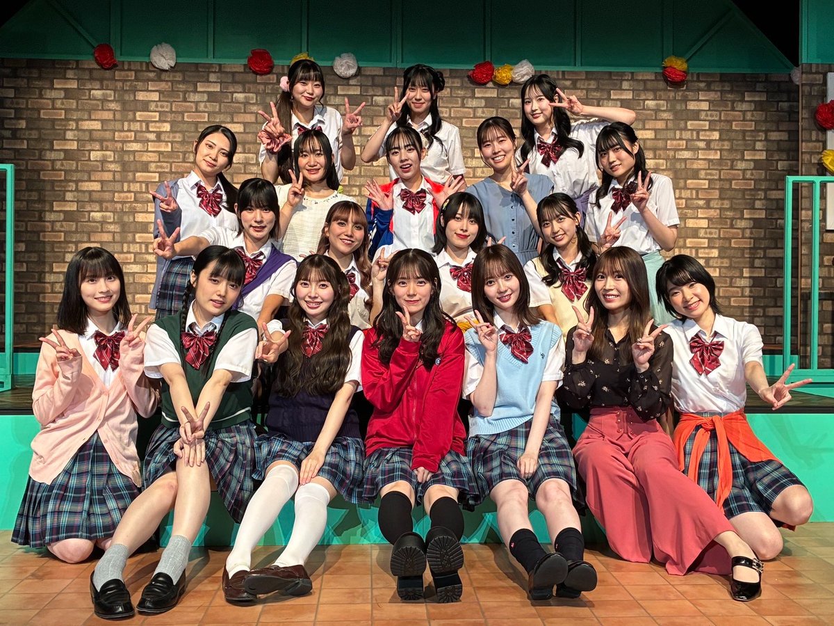 mdsYVdoilN70769's tweet photo. #蝶タム

本日千秋楽終わりました！
誰も怪我することなく本番誰かが欠けることなく走り切れて幸せです
このメンバーの一員として若葉女子学園で生きられたことほんとに幸せでした！

まだまだ載せたい写真あるのであと少し投稿します

ご来場いただきありがとうございました（26年篠宮/96年小宮山） https://t.co/oaXMP71dTU