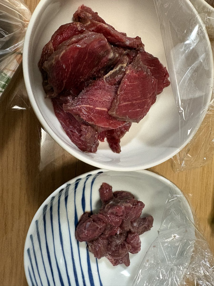 syrr6's tweet photo. @bakachikara1007 
馬刺しありがとうございました！
家族で美味しく頂きました！ https://t.co/RB95HSweyv