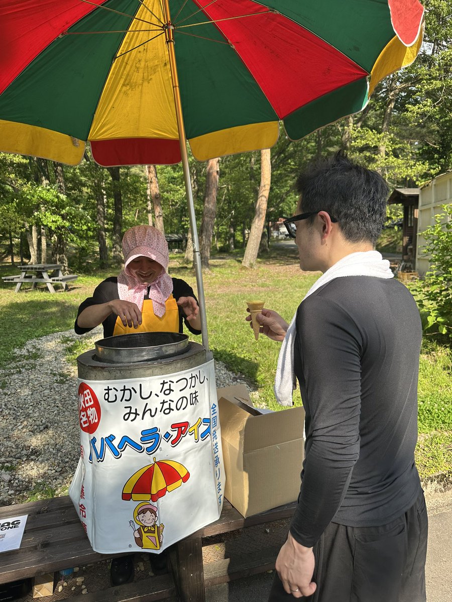 morichoryokan's tweet photo. 楽し過ぎた蒸祭りin田沢湖🏖️

参加してくださった皆様
ありがとうございました！！

次は静養会でお待ちしてます🧖‍♀️🧖

ババヘラ似合いすぎの万平さん

キレイなまつげ
そして肌がキレイでした笑☺️羨ましい https://t.co/RZdDILJToU
