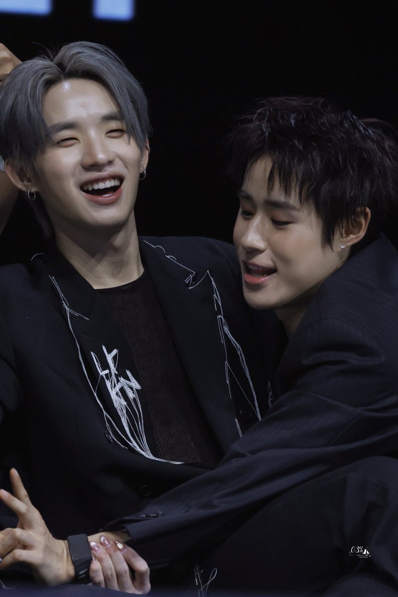 Jwo0gii's tweet photo. 🥜:เทอออออออออออ ไม่หาหมาใหม่ได้มั้ยยยยยยยยยย🥺😫😣☹️😣😩🥺
🍦:ไม่!!!!!!! เหมนม๋าเก่า
🥜:น๊าาาาาาไม่เอาหมาใหม่ เค้าอาบน้ำแล่วววว🥺🥺
#nuthong #นัทฮง https://t.co/6YrThZqVZr