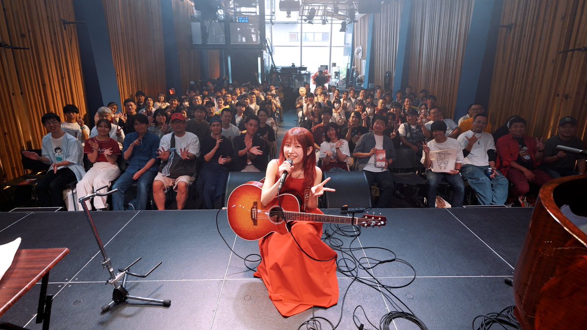 toodai_Aka81's tweet photo. 灯橙あかワンマンライブ2026
『宝石みたいだ』終演💎✨

来てくれてありがとう
会えて、顔が見れて、本当に
嬉しかったです

今日歌った曲の中で、心をキラッとさせるものが1曲でもあったなら幸い☺︎
それを思い出に持ってまた
ライブで会おうね💐

今日は本当にありがとうございました!!
#灯橙あか https://t.co/fxwXNrJYqU