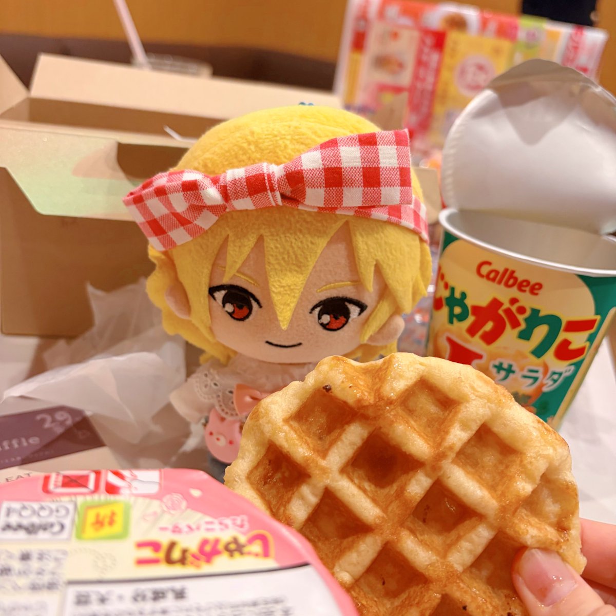 f_72nui's tweet photo. カラオケ大会をしました🎤ほくとせんぱいとカラオケできてうれしそうなともぬちゃん♪楽しかったね！ https://t.co/vuSG5IKr06