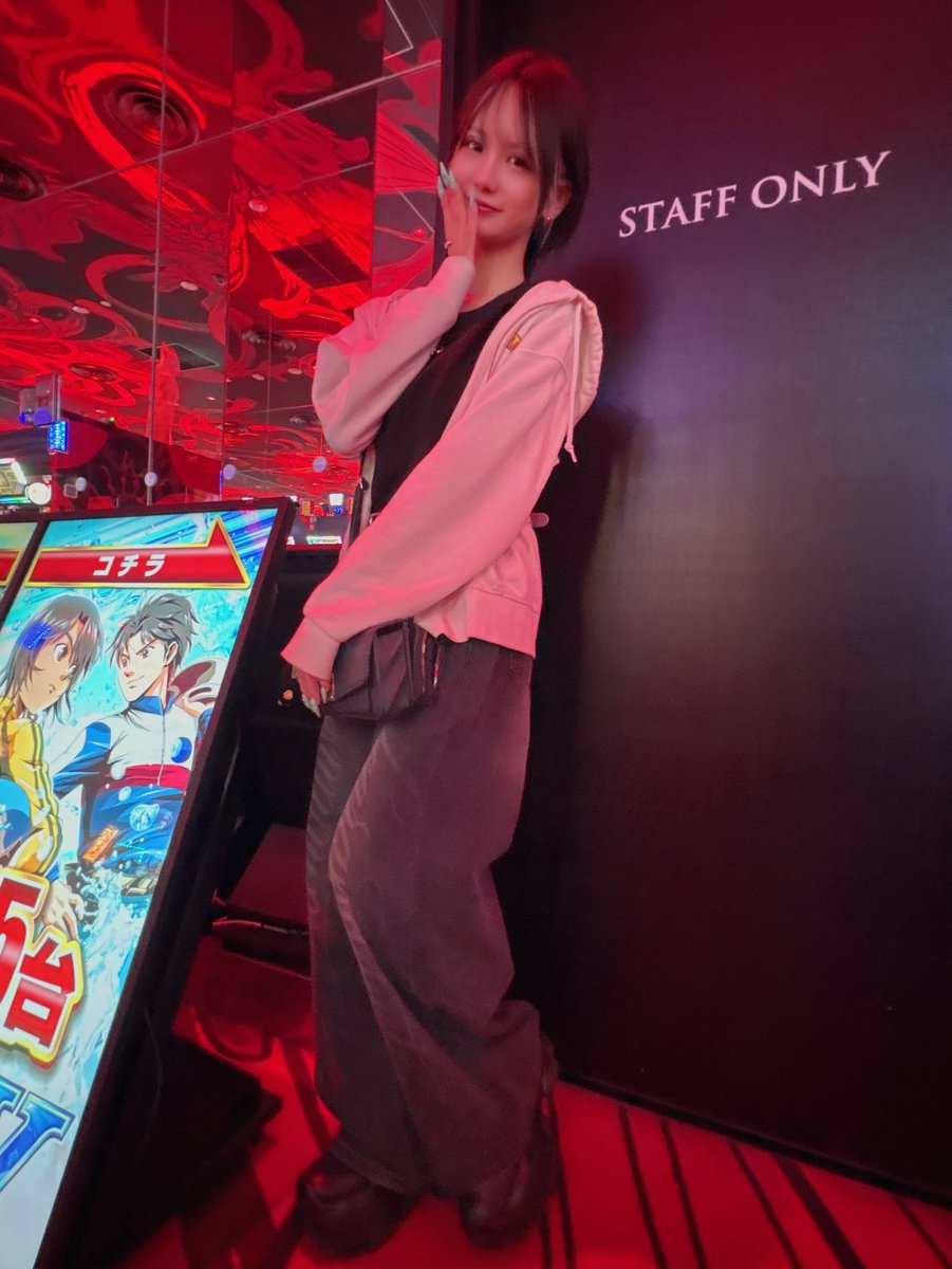 mitsu32MN1009's tweet photo. 今日の、お出かけドライブ🚗³₃
金山に、ぺり来てたから、会いに行ってきたぁ(*´︶`*)ฅ
にっこり笑顔かわいい🥰🥰🥰
2日連続、かわいい補給"(∩>ω<∩)"
ゆっくり話せたし、笑顔に癒された🥰🥰

 #ぺり活
 #ONEACE https://t.co/oulRNk1IOM