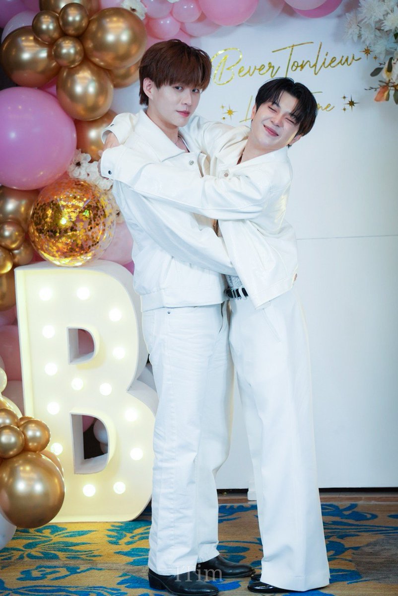 Icez532's tweet photo. ยังไงก็ต้องเป็นที่ต้นฟ้าอยู่แล้ว พี่บว🥰🥰
🌱🌱🦫🦫

BEWITCHED X BEVERTONLIEW
#BeverTonliewBWLovelyTime
#bbverpj #tonliewmtp 
#บีเวอร์ต้นหลิว #BeverTonliew https://t.co/vkwVP3hVNc