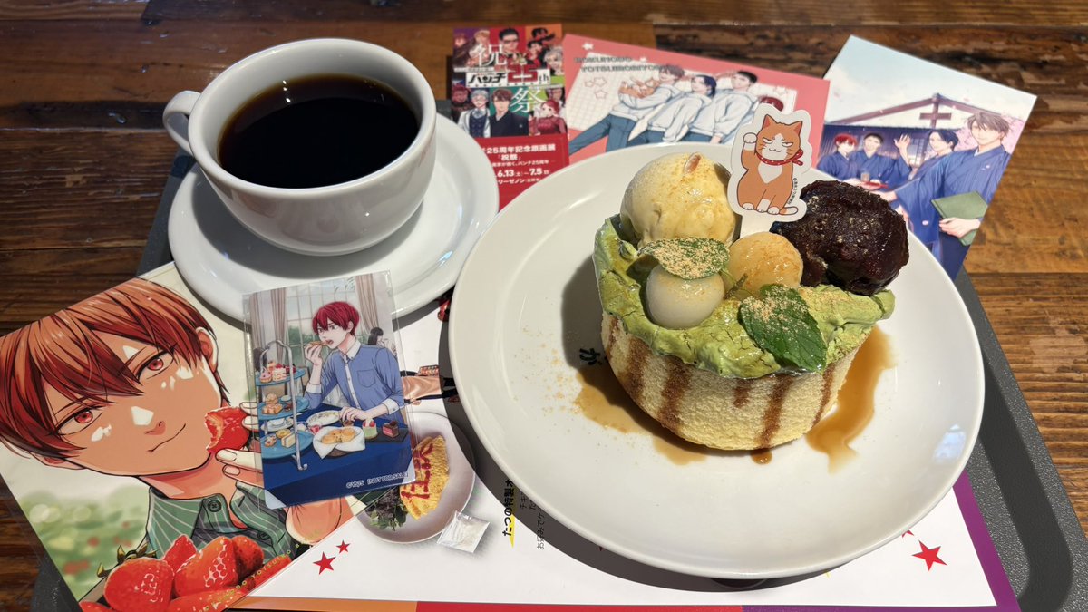 manamaru28's tweet photo. 書き下ろしあるなら絶対行くしかないとギャラリーゼノン、背景まで細かくて麗しすぎる✨🌸4人ともすてき〜〜！！

🥞抹茶クリームが盛り盛りで作中に出てくるパンケーキっぽくて嬉しい！

#鹿楓堂よついろ日和 https://t.co/uwyCGmNuhV