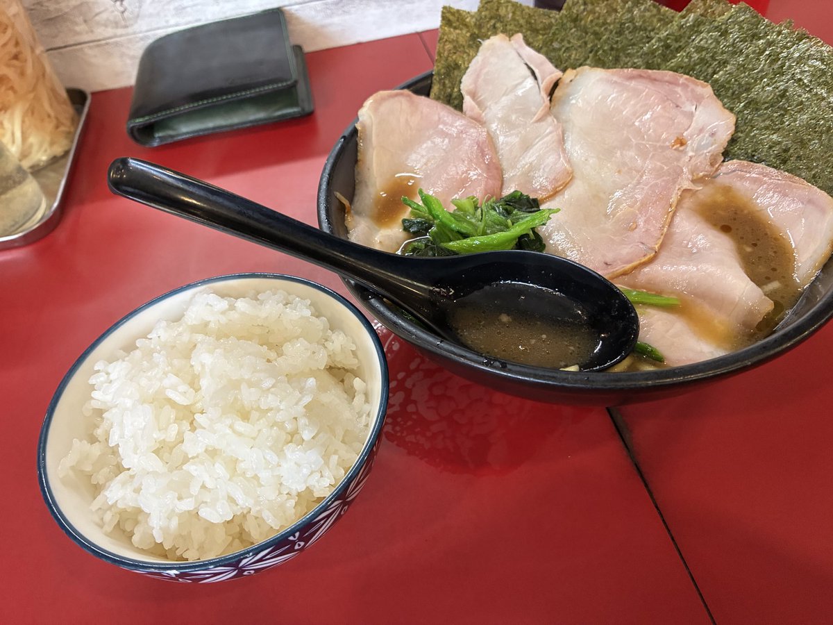 ps13059208's tweet photo. 高松家からのランクヘッドのライブ後に初一鶴で、２時間待ちやからカラオケで復習。
いやぁ〜充実。 https://t.co/agWdJk1HXF