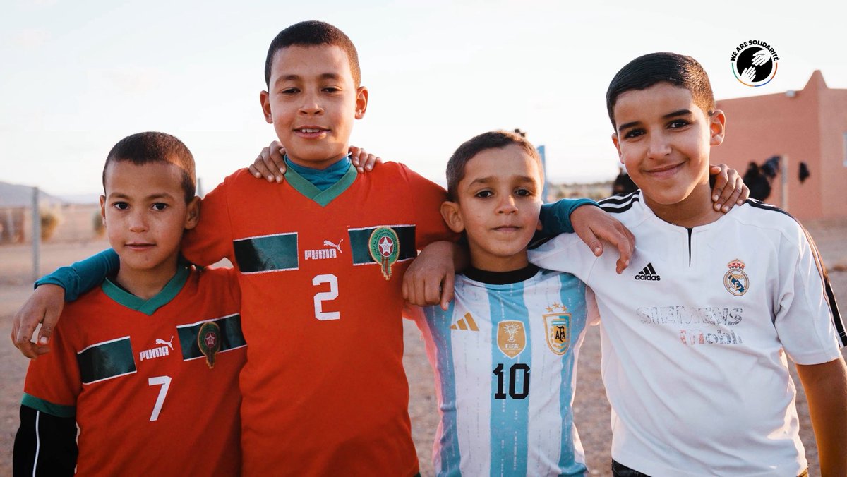 WeSolidarite's tweet photo. Un terrain de football pour ces enfants 🥹

Grâce à vous, on a déjà construit une école, une mosquée dans ce village. 

https://t.co/VISNioze0Y https://t.co/Lh7ad6Hto9