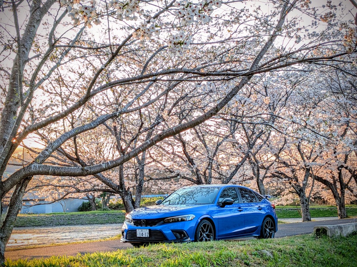 CrystalB_CIVIC's tweet photo. #あなたが愛車を選んだ理由を3つ教えて 

①色
②顔
③ケツ

シビックという乗り物を知ったとき、
絶対この色を持ちたいって思ってました

私の夢を叶えてくれてありがとう
シビちゃんのおかげやよ👍 https://t.co/6D9mfmbqfL