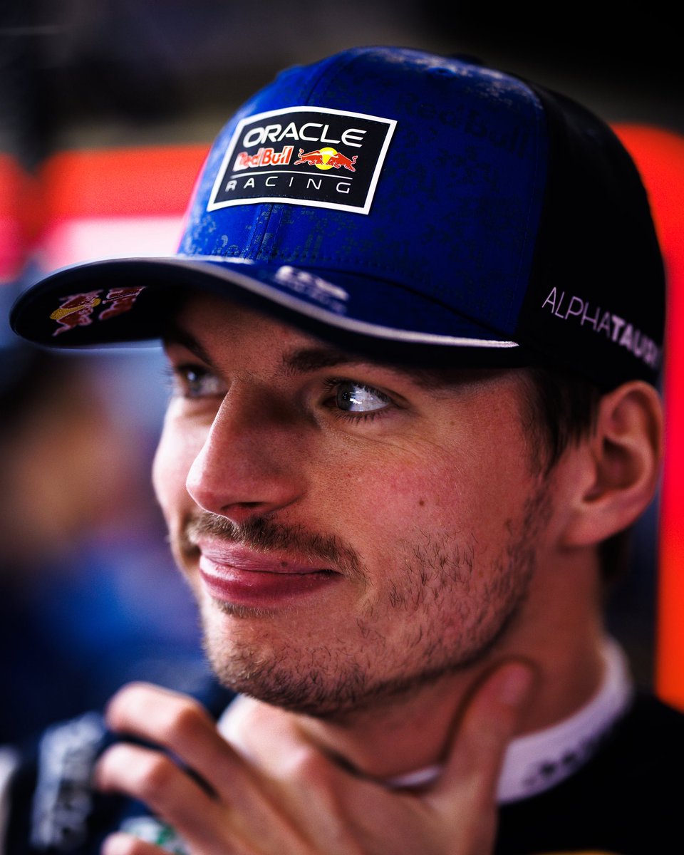 VerstappenCOM's tweet photo. Daily dose of smiles for you :) 

#BarcelonaGP https://t.co/zDBS22mws0