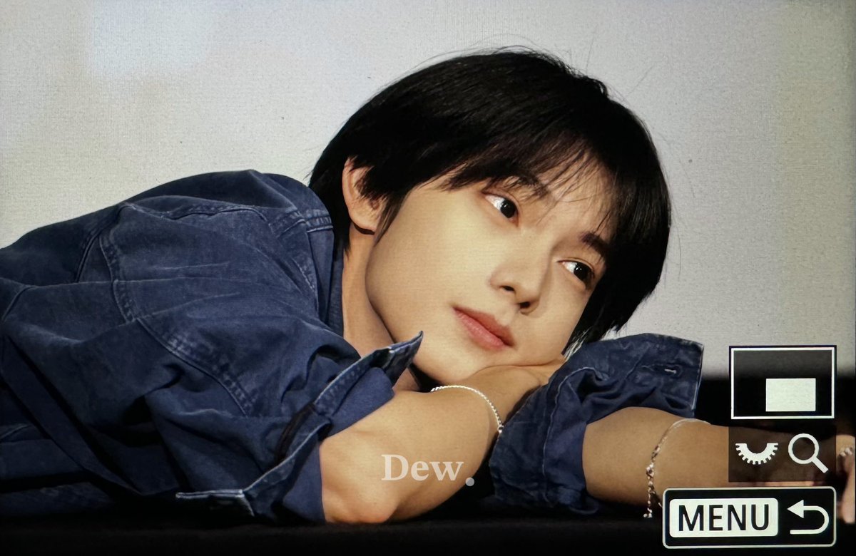 Liyubydew_'s tweet photo. 260614 프리뷰

대학가면 이런 선배 있나요??
 ㄴ 있었으면 대학 열심히 다녔죠..
#최립우 #CHUEILIYU 
#chueiliyu #崔立于 #FLAREU https://t.co/tWBiFbhDpf