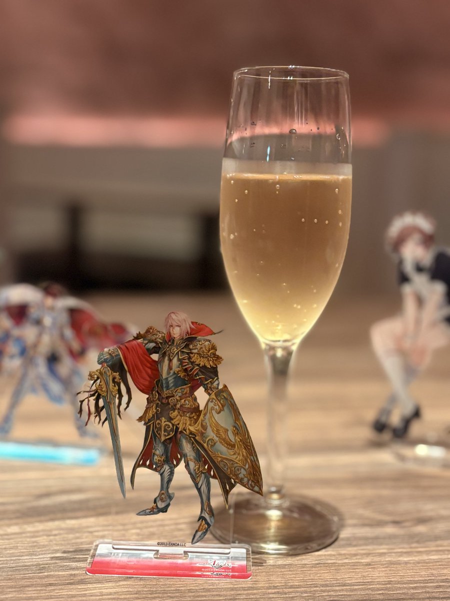 mika3n's tweet photo. 恒例と化してるジェイクオスカー実装記念飲み会、今年も開催できました。今年はやや遅くなりましたが今年は10周年yearなので問題なし！！！！！！
毎年集まってくれる仲間に感謝🙏🙏🙏 https://t.co/glS7LfR8xT