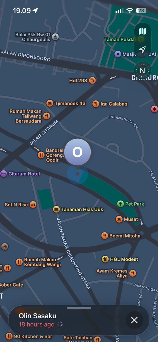 sashwich's tweet photo. ‼️ HP IPHONE 15 HILANG ‼️ 

halo temen temen bandung / nangor based

kalau menemukan hp iphone 15 rose gold casing pink magenta yang hilang di sekitaran jalan cisangkuy / muararajeun, tolong banget berkabar kesini ya...

yang menemukan akan ada uang insentif tebusan, terima kasih https://t.co/xUbHAobD24