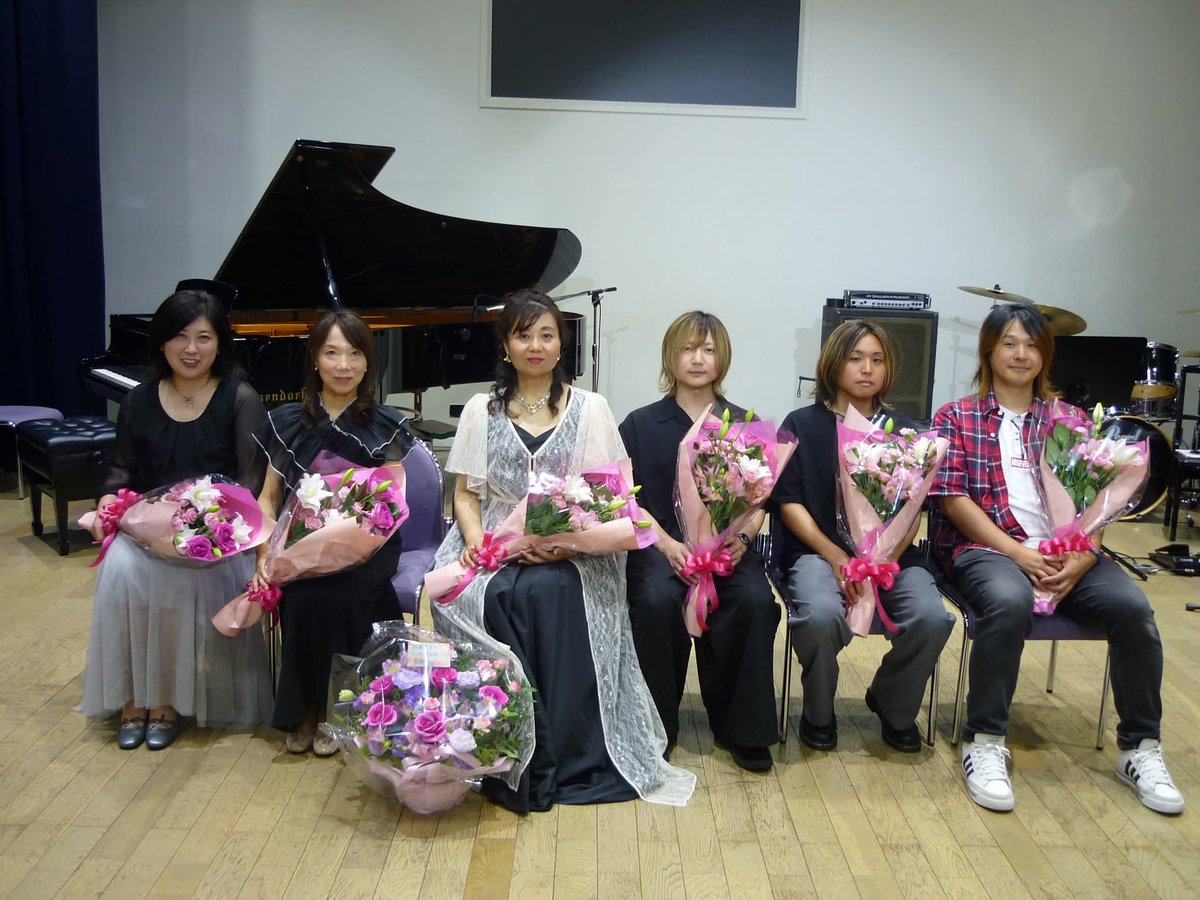 Mizuironosora81's tweet photo. ヴォーカルコンサート2026お陰様で無事に開催いたしました😊♥皆さま素敵な演奏となりまして何よりです。助演の皆様支えてくださりありがとうございました😊 https://t.co/AZfYY2Q71o