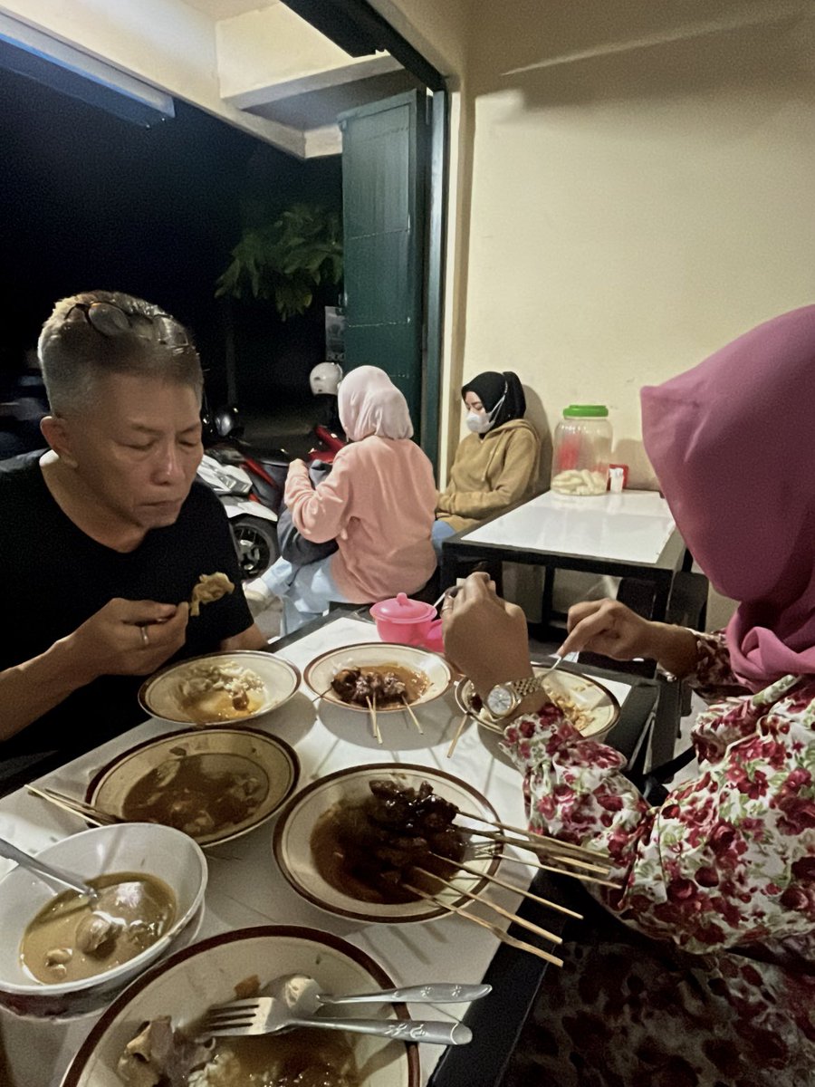 widari_dian's tweet photo. 🍡🦙 Sate kambing endulita https://t.co/HJmxpixdn3