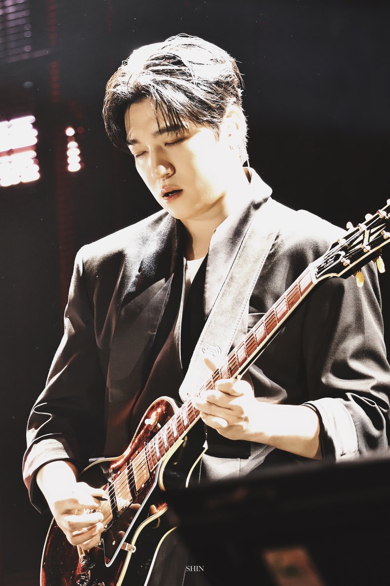 trust_0116's tweet photo. 260321 대전 🤍
#박성진 #성진 #SUNGJIN #데이식스 #DAY6 https://t.co/Y2mbiEqcRc