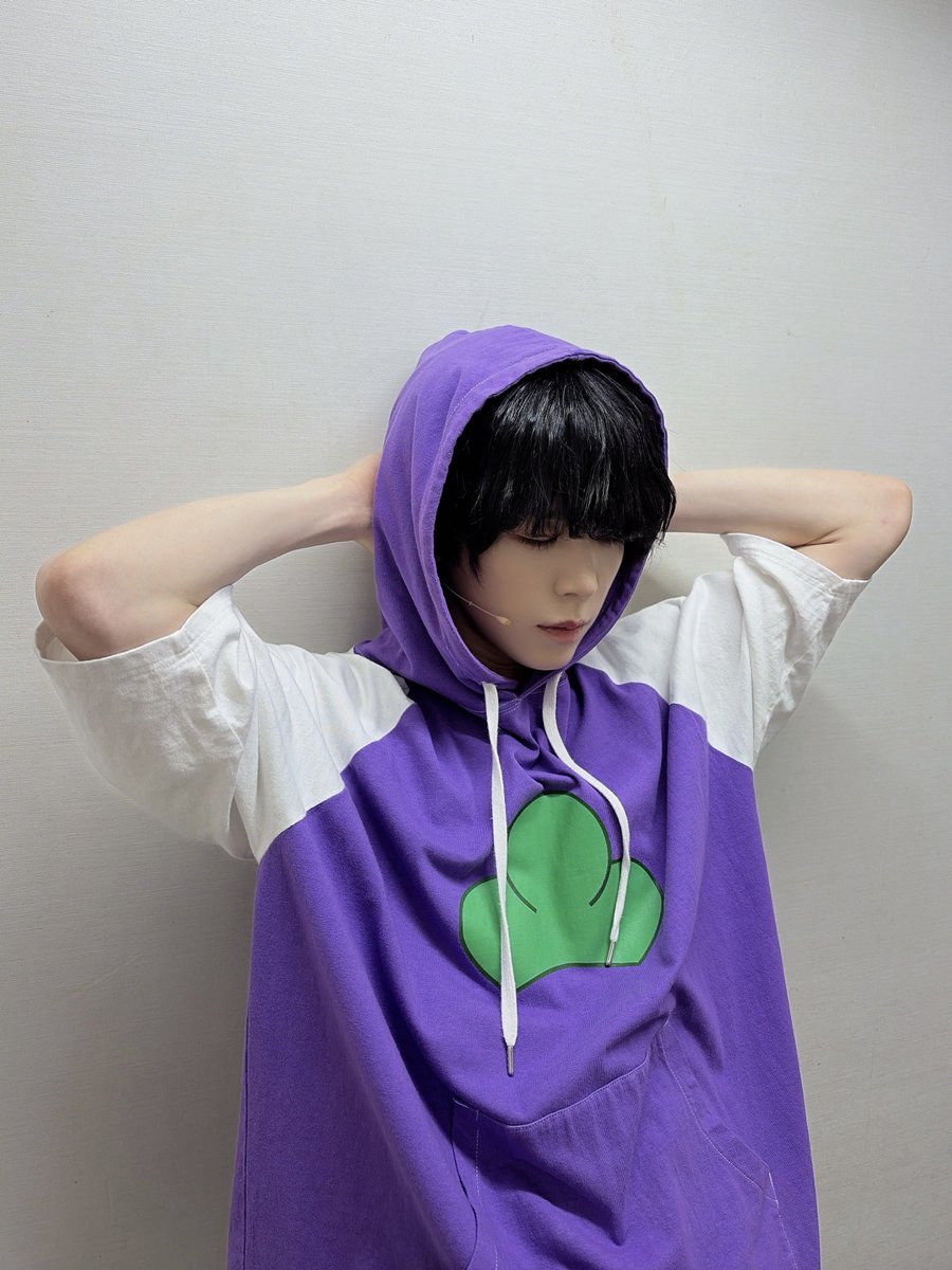 mj_jun_j's tweet photo. 本日もご来場ありがとうございました！
明日は休演日、ニートはいつも通り休みます…
#松ステ #おそ松さん https://t.co/XtlO3nqyws