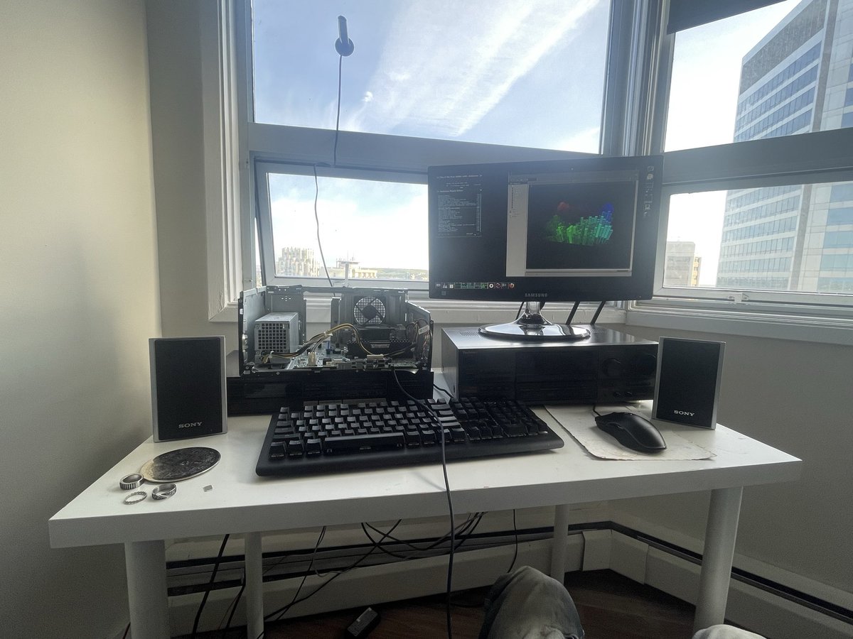 rareraremail's tweet photo. @FoxRunTime I use the withered optiplex, It has an 8th gen i7 and 1TB NVME drive in it and only 16 GB of ram. I want to fully upgrade it like the starter car from racing game https://t.co/yR0zvXYdw6