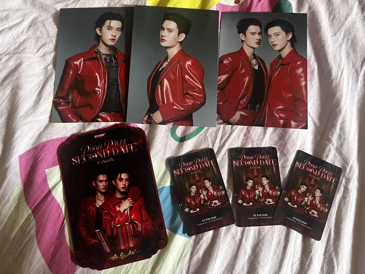 h_yen2810's tweet photo. Wts / ขาย 

Postcard + viptag + hard card together 850B.
A hard card is 300B.
But the delivery has to wait.

#ตลาดนัดพูห์พาเวล 
#ตลาดนัดpoohpavel https://t.co/cddjwL0YO3