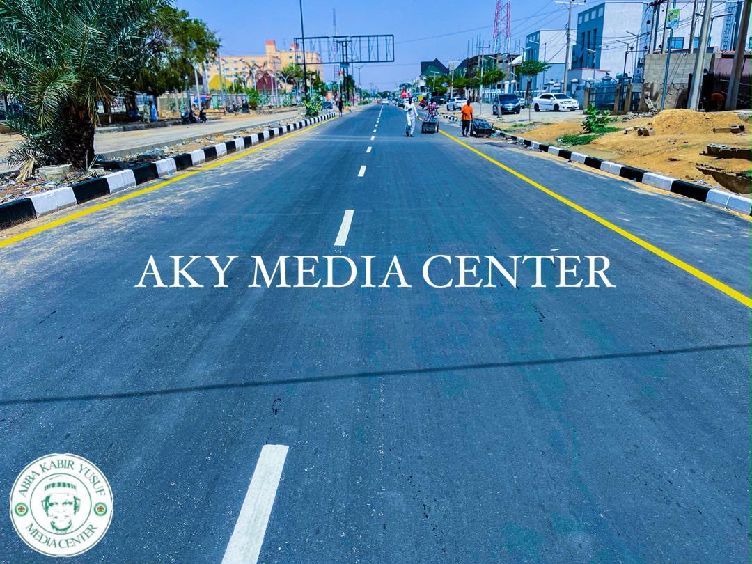 AnasBabba's tweet photo. Completed road marking works, including centerline striping and edge line painting, on the newly reconstructed roads from Ibrahim Dabo Road to Justice Dahiru Mustapha Road and Guda Abdullahi Road, Farm Centre. The markings enhance road safety, improve visibility. https://t.co/yojaABG2yP