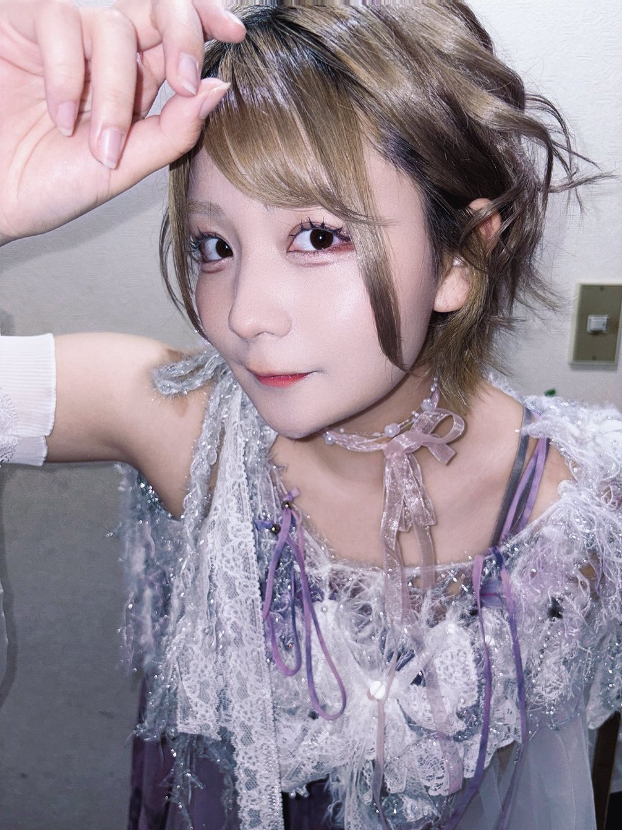JIYURIPI's tweet photo. 小さい写真屋さんで生計を立てる22歳成人女性 https://t.co/fWFOebAX0k