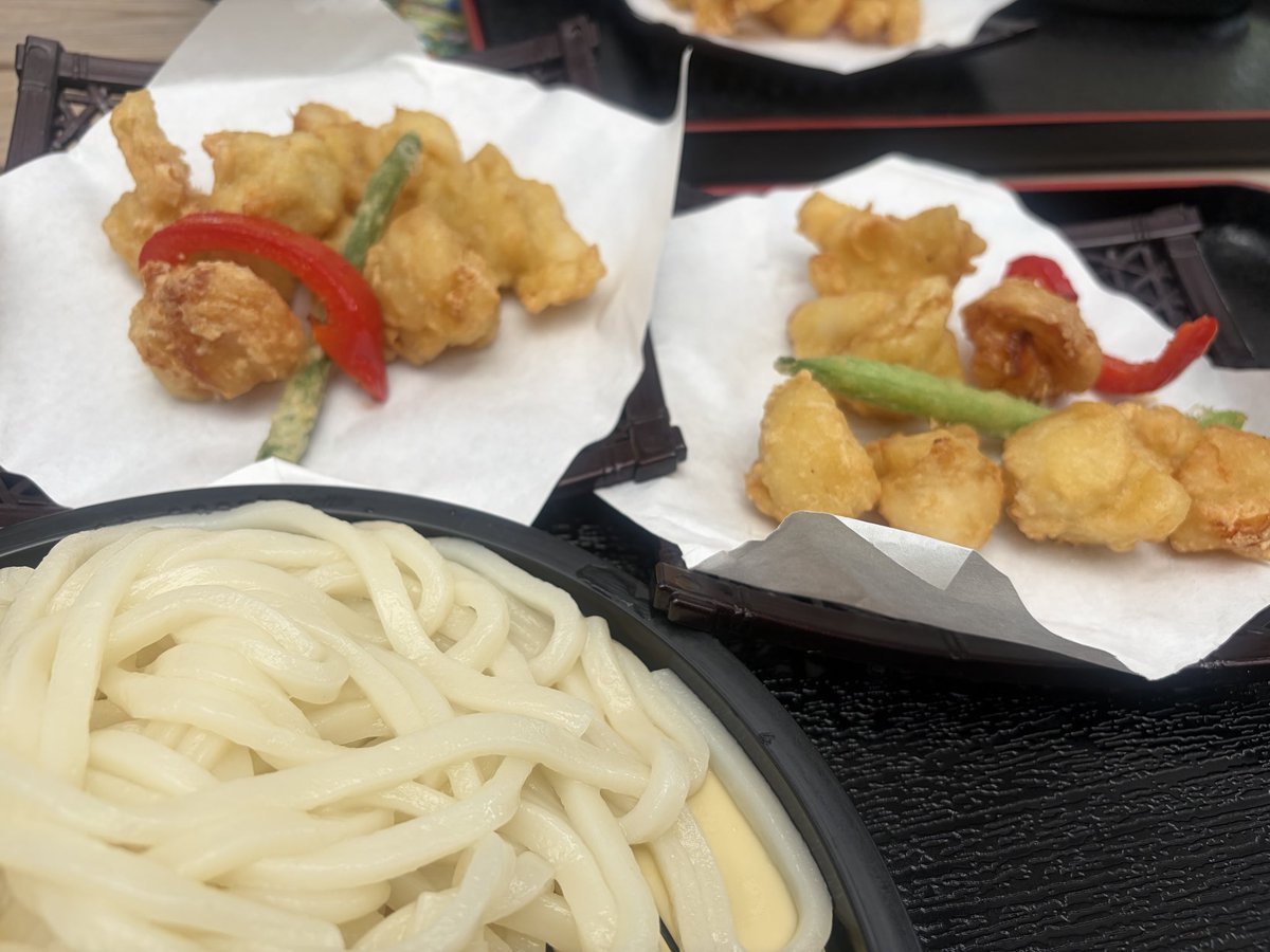 Ll8Mi's tweet photo. 今年もゆり根の天ぷらを食べるために可睡ゆりの園に行ってきました💪 https://t.co/cbDbly7huy
