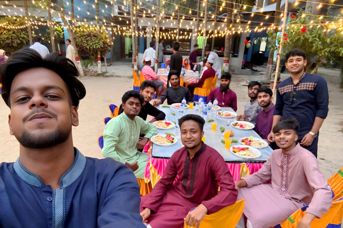 ratulhasanat's tweet photo. Iftar #Biam https://t.co/b1rXzDAMAj