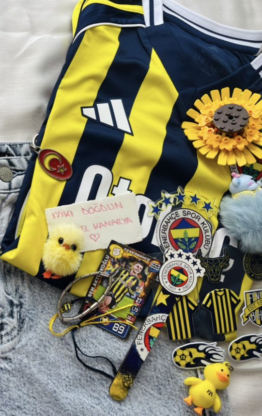 dertlifenerlii's tweet photo. Ben ve iki farklı kişiliğim https://t.co/dYqSoLykfE