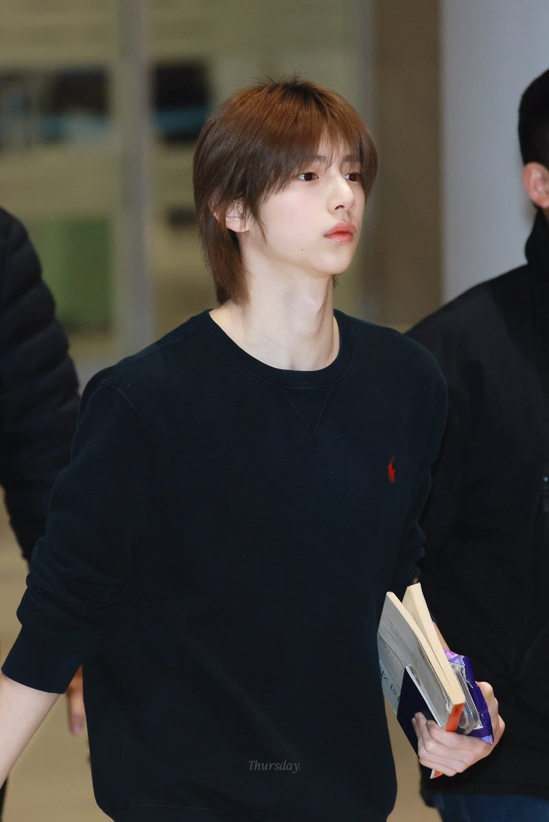 sheyoenogn's tweet photo. 울대 튀어나온 남자가 좋다 .. https://t.co/nkerpxBjv8