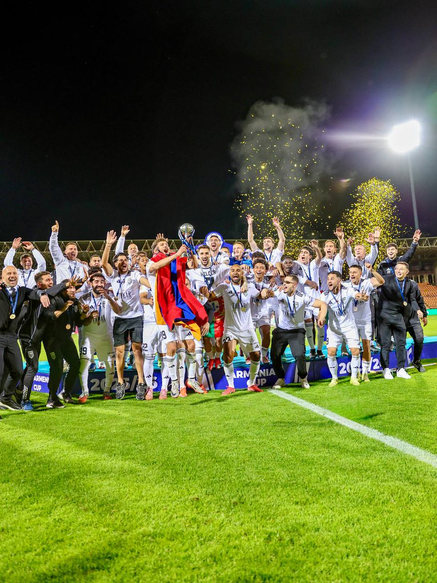 Noah_Yerevan's tweet photo. 2025-2026 SEASON RECAP

✅️🇪🇺 Back to back UEFA Europa Conference League Qualification. 🟢⚫️

✅️🇪🇺 Conference League Knockout Phase Qualification. 🟢⚫️

✅️🇦🇲 Armenian Super Cup Winners. 🏆 

✅️🇦🇲 Armenian Cup Winners. 🏆

Another historical season for FC Noah. Thanks to all the fans for their unconditional support, this club will keep getting better and better. 

Our 2026-27 season will begin in around 1 month during the UECL 2nd Qualifying Round. 

Sky is the limit. 🤍🖤🇦🇲⚓️
