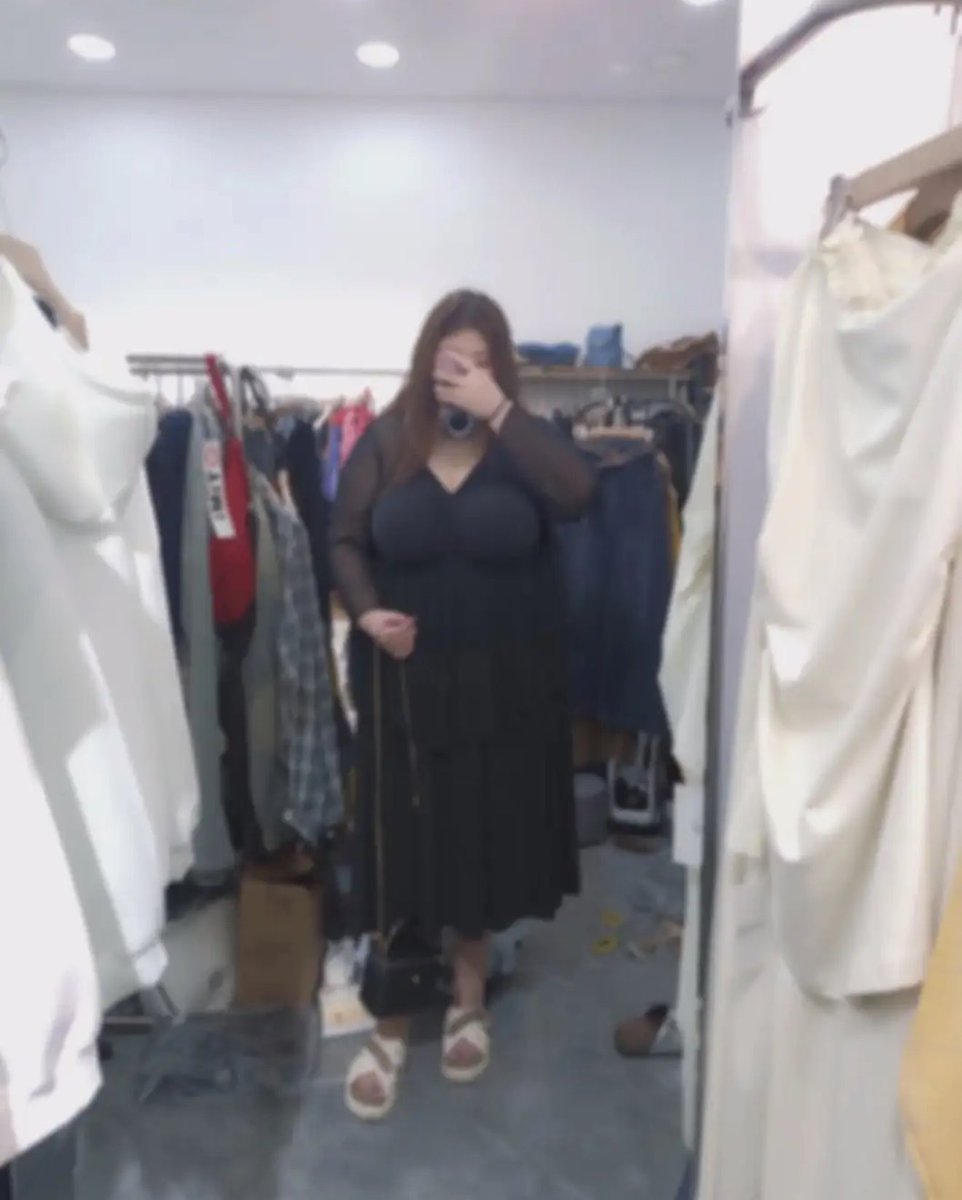 BeatriceSa85582's tweet photo. 이런 몸매~거부할수있어? 

#섹트 #맘눌뎀 #광주 #bbw https://t.co/9KWtPHewcr