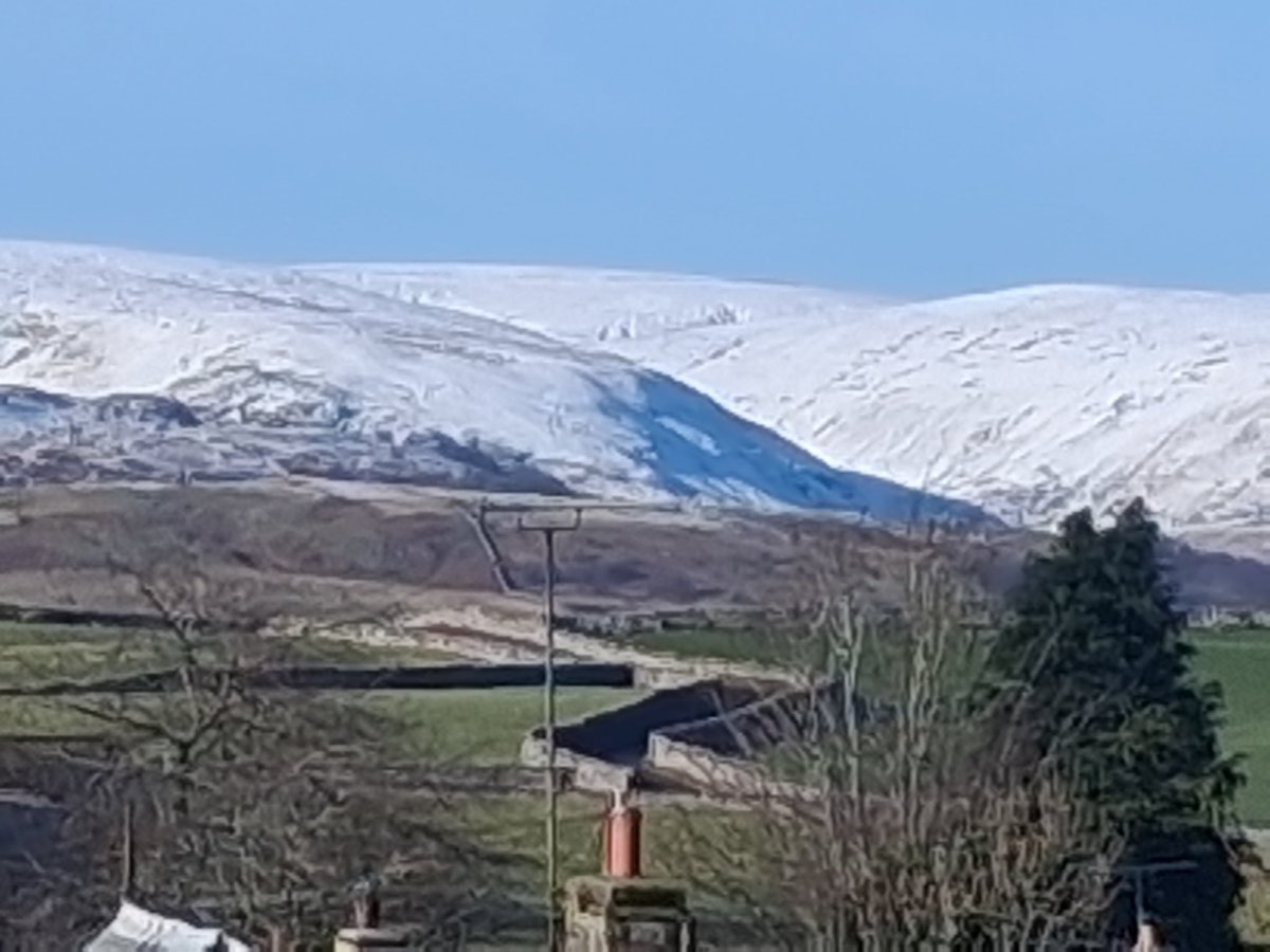 TomsDad's tweet photo. @TrooperSnooks Struggling to see the hill, ours are kind of obvious  😉😉😎 Personally I just stick to the little ones https://t.co/6pHPEBMUKS