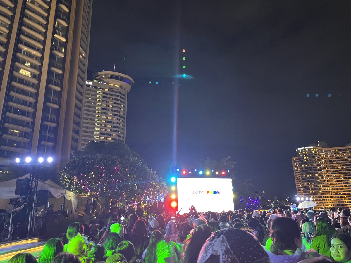 nampingstoryOFC's tweet photo. พร้อมแล้ววววววว

NAMPING ICONSIAM UNITY OF PRIDE
#NampingPrideICONSIAM https://t.co/f1QHJLzVrU