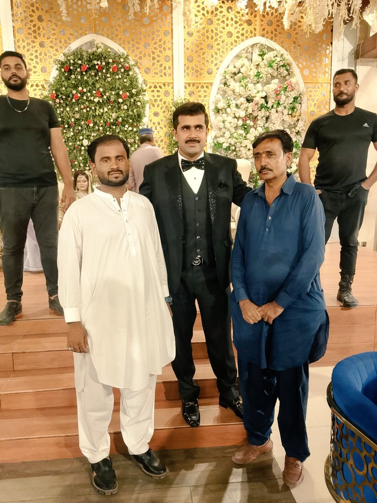 MumtazBikakPPP's tweet photo. پیارو دوست عامر میمن  بھائی کی شادی میں شرکت کی۔۔ 
#PSF 
#PPP https://t.co/rgKbXftp0J